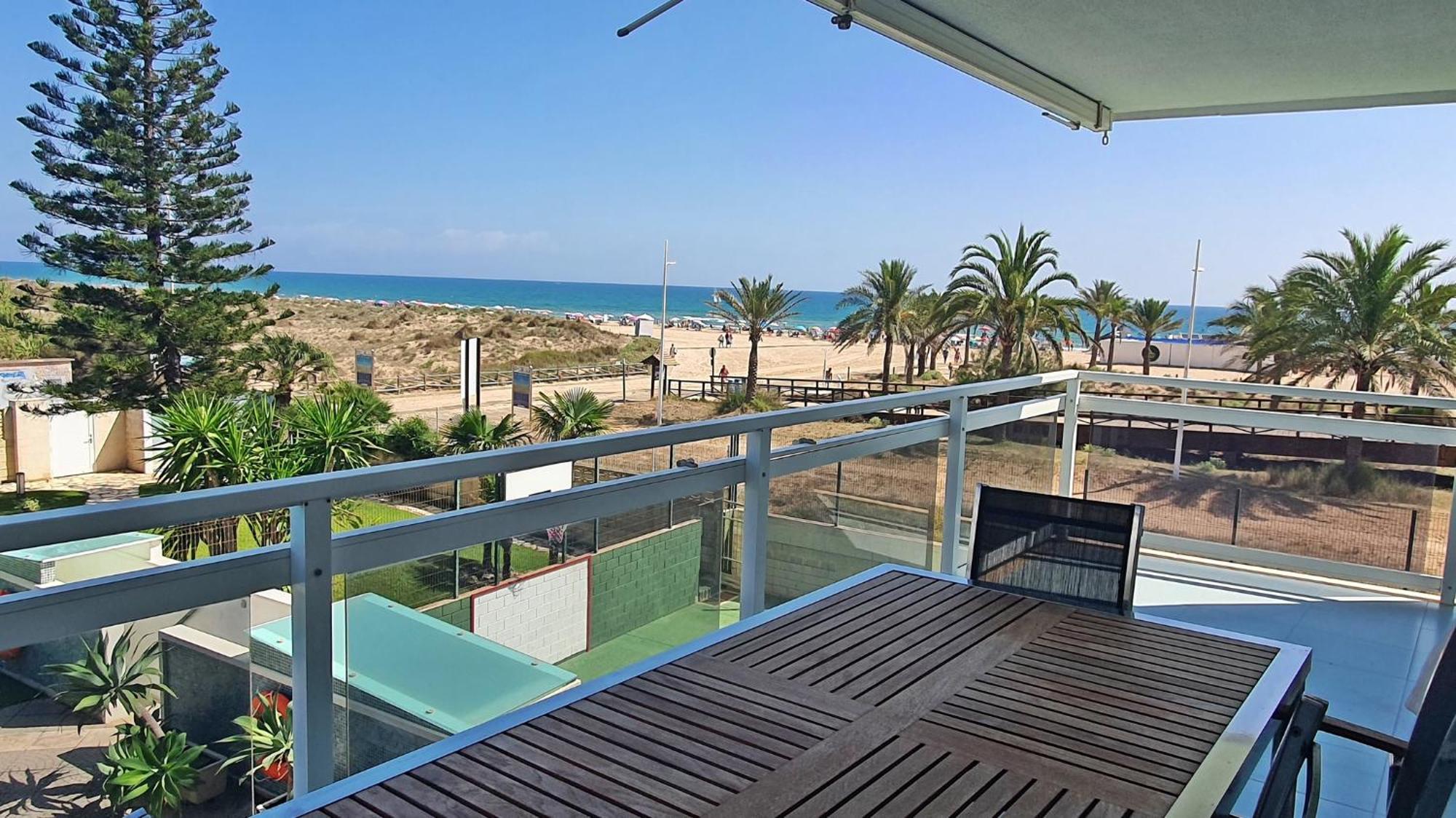 Aigua Blava Primera Linea - Alquiler Solo Familias Playa de Gandia Extérieur photo